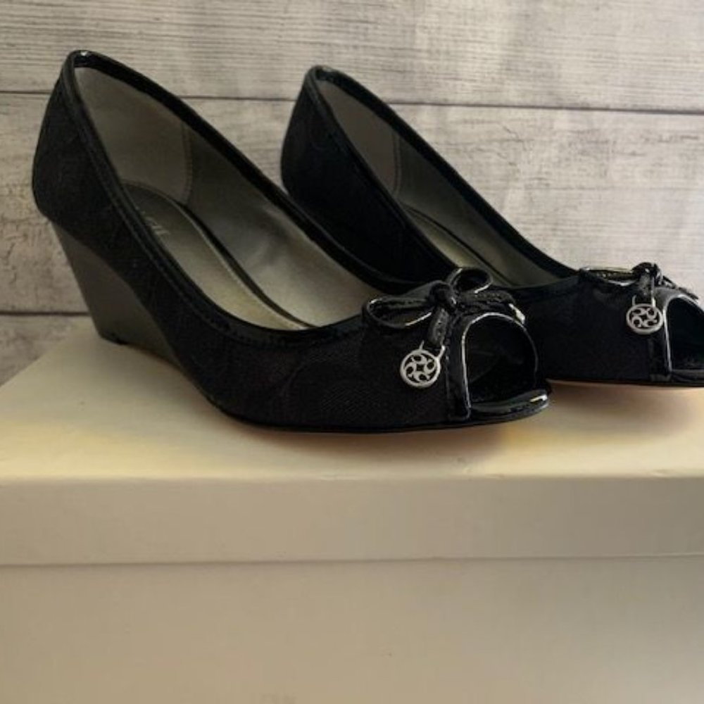 COACH WEDGES NEW SIZE 5